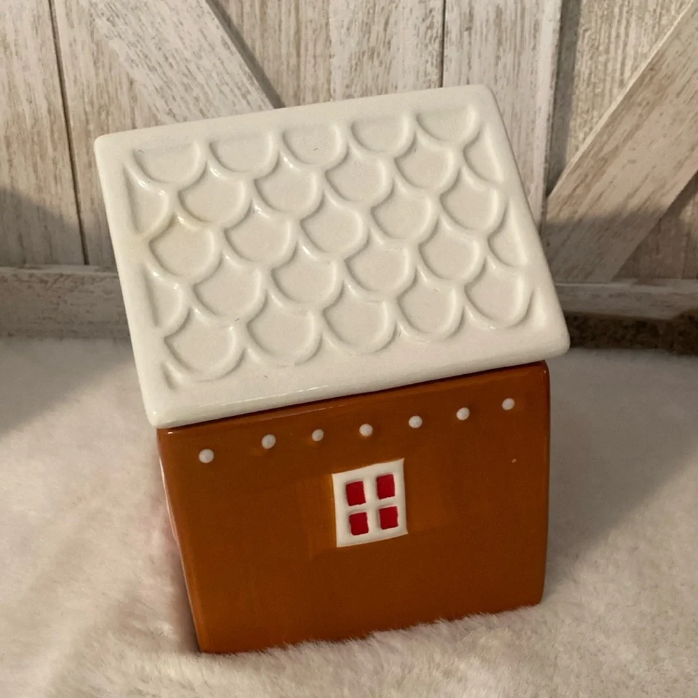 Target BP 2024 Christmas Gingerbread House Mini Cookie Jar